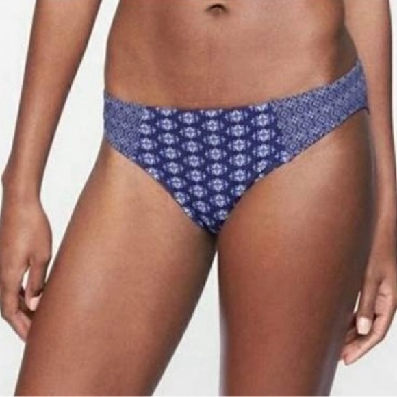 Athleta Tangier Set High Neck Top and Bottom - Picture 2 of 16